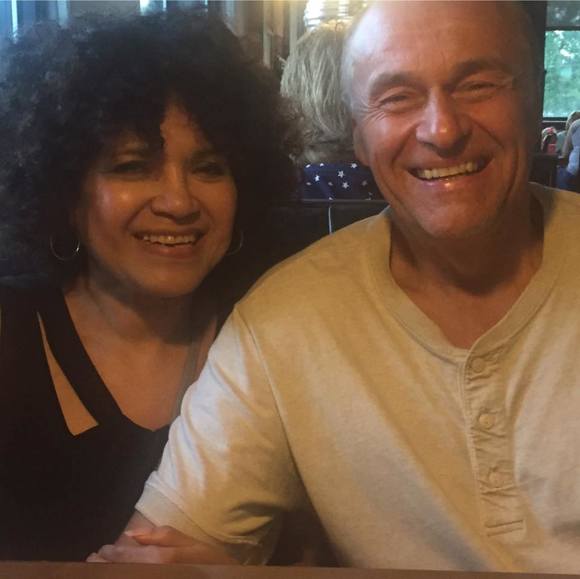 Meet your Posher, Mirtha - Picture 1 of 1